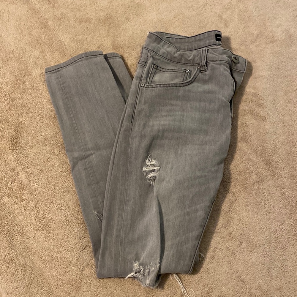 Contemporary Goods 32x32 distressed slim fit jeans